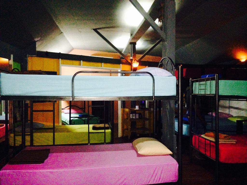 Bamboozle Hostel Haad Rin Bagian luar foto