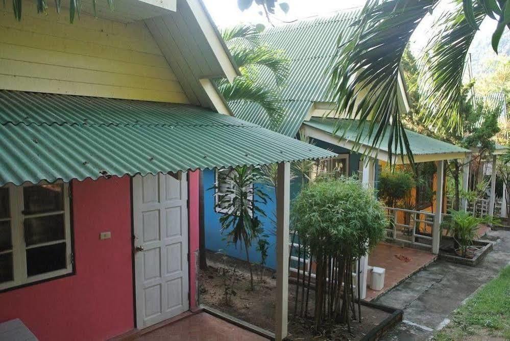 Bamboozle Hostel Haad Rin Bagian luar foto